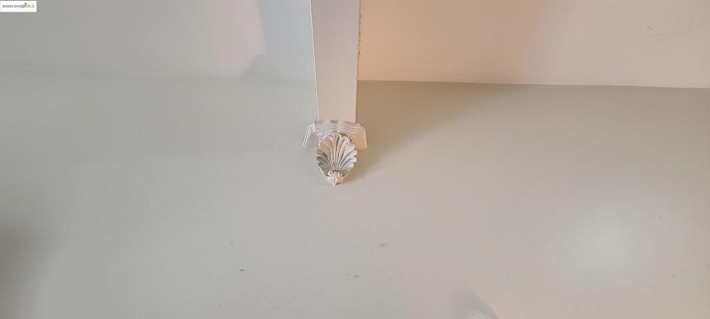 WEST OAK - Residential Income