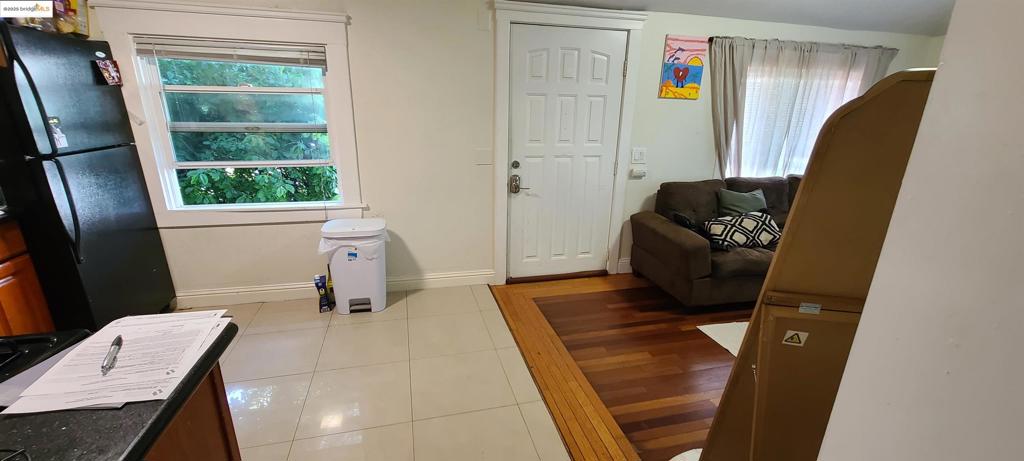 WEST OAK - Residential Income