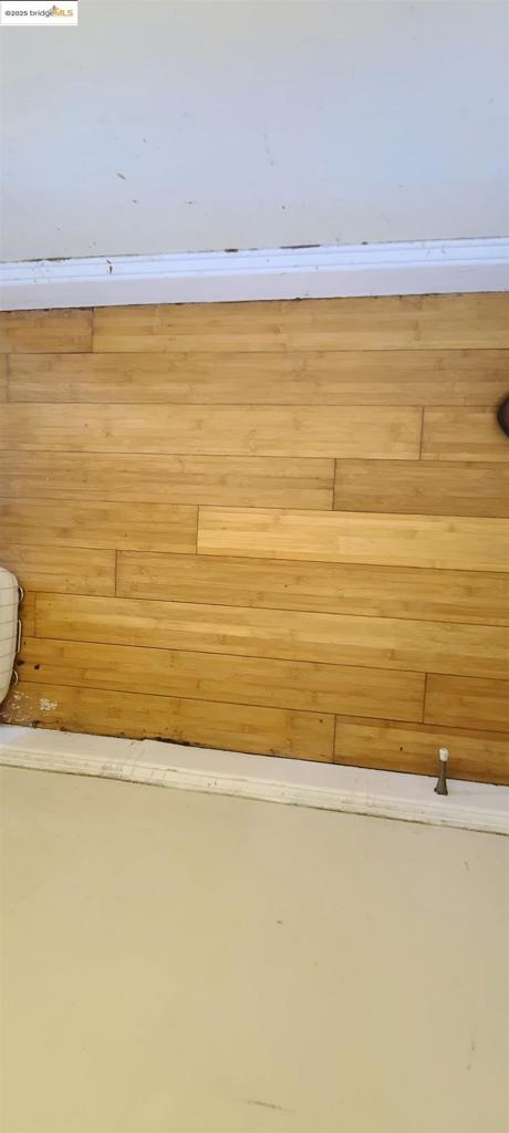 WEST OAK - Residential Income