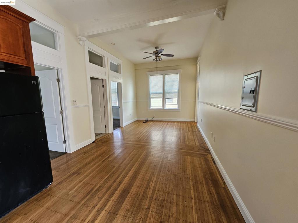 WEST OAK - Residential Income