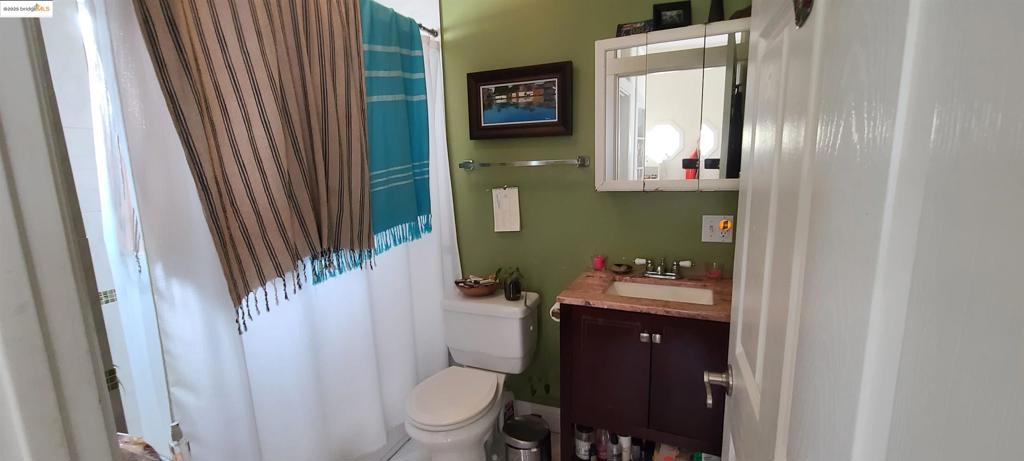 WEST OAK - Residential Income