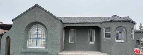 Photo of 2211 W 79th Street, Inglewood, CA 90305 (MLS # 26993405)
