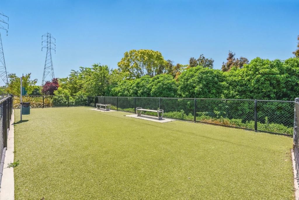 listing image 130727886189416004576