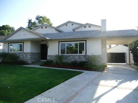 Photo of 6225 Melvin Avenue, Tarzana, CA 91335 (MLS # SR26217061)