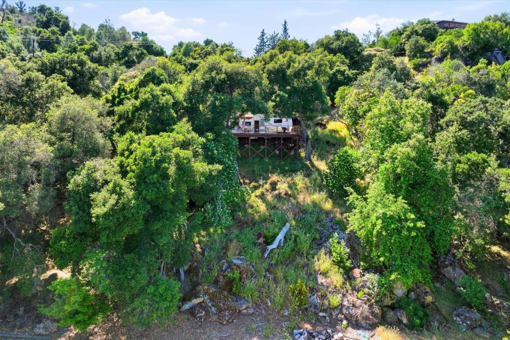 5156 Lake Road