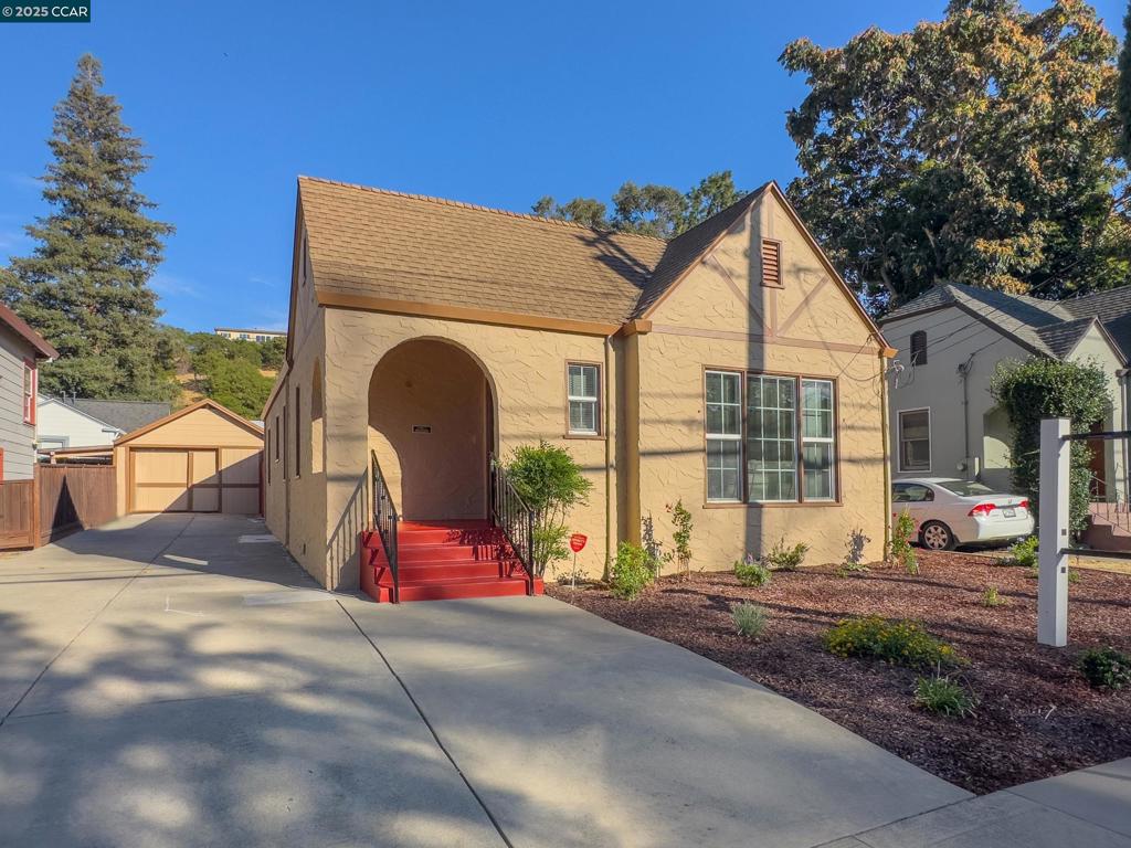 Charming 1928 Tudor in the heart of Martinez. This 2-bedroom, 1-bath home offers classic character with modern comfort. The backyard features a patio with a small garden, perfect for relaxing or entertaining. Conveniently located near downtown shops, restaurants, and community events.