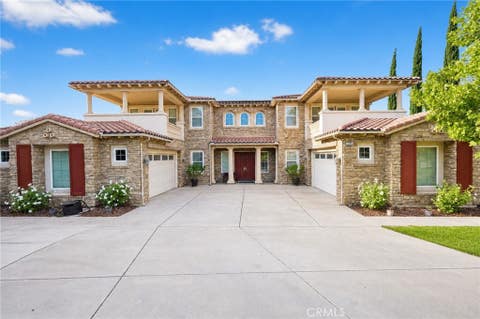 Photo of 1115 Maravilla CIR, Corona, CA 92881 (MLS # TR26178899)