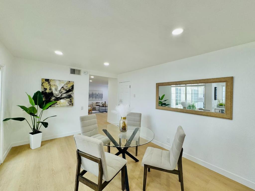 1213 Lightland Road