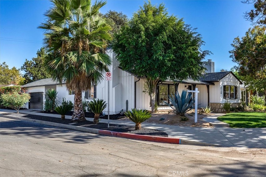 5758 Costello Avenue