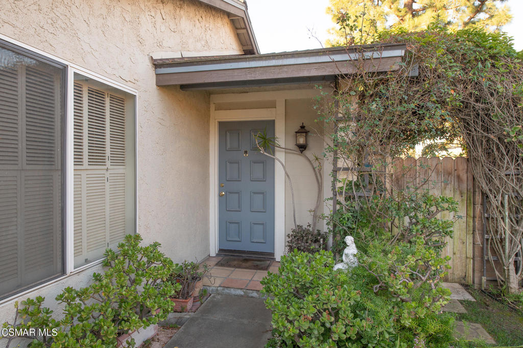 5066 Creekside Road