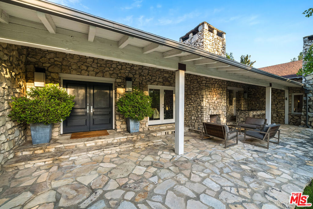 422 Parkwood Drive