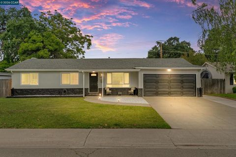 Photo of 2053 Portola Ave Ave, Stockton, CA 95209 (MLS # 41132723)