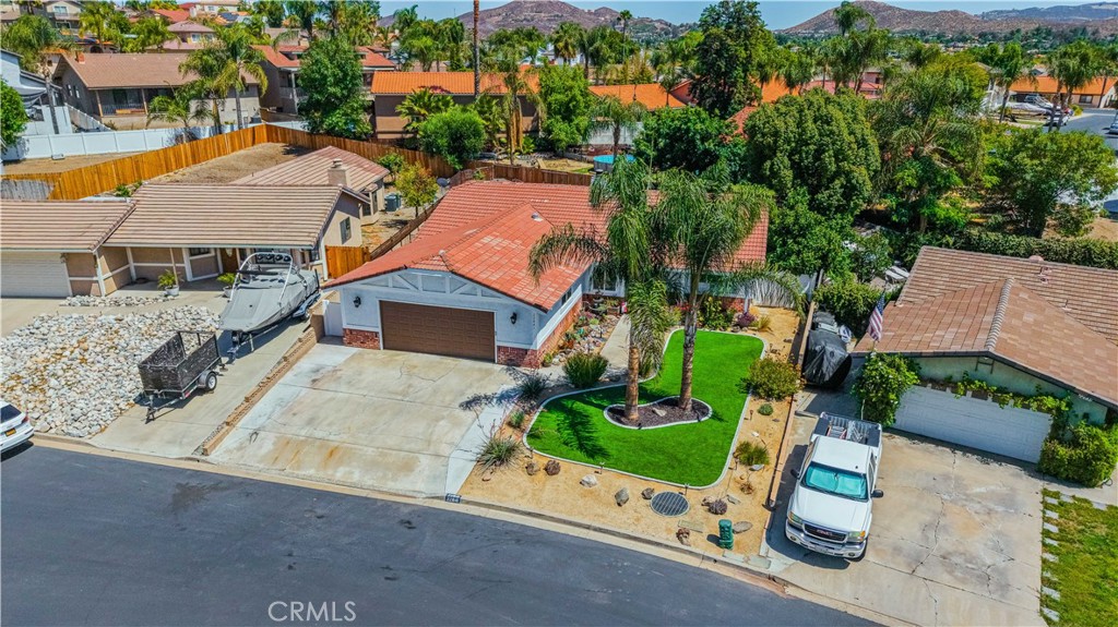 22841 Wind Song Place