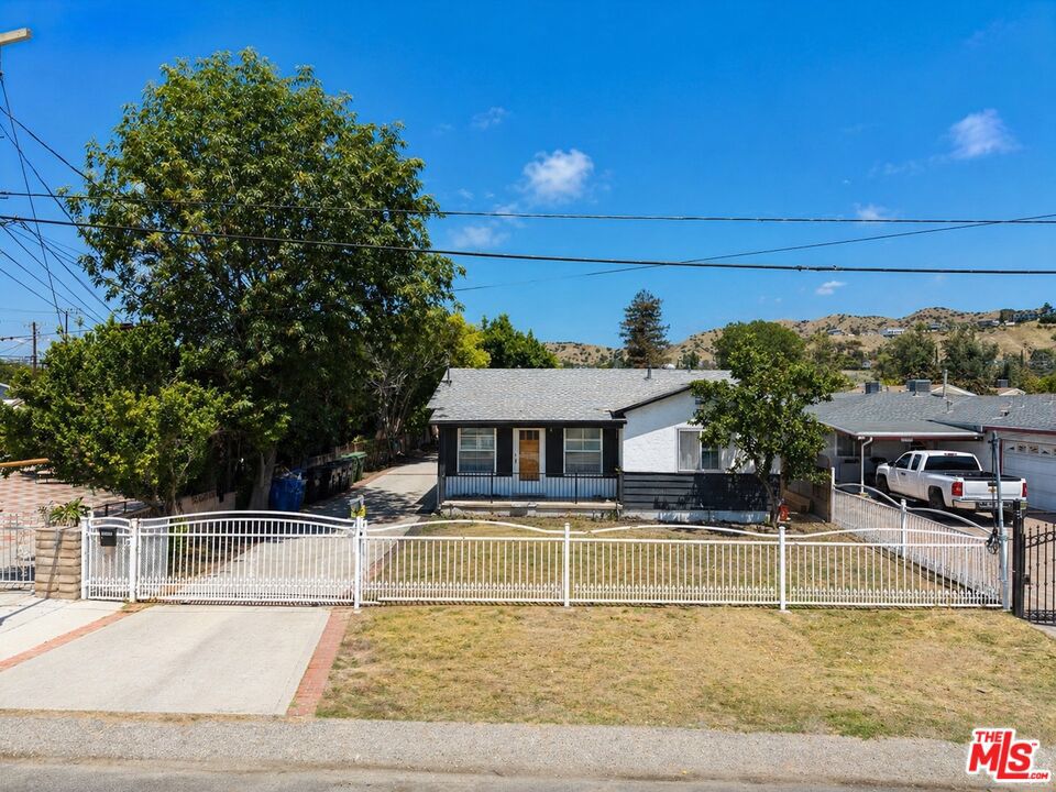 10341 Arminta Street