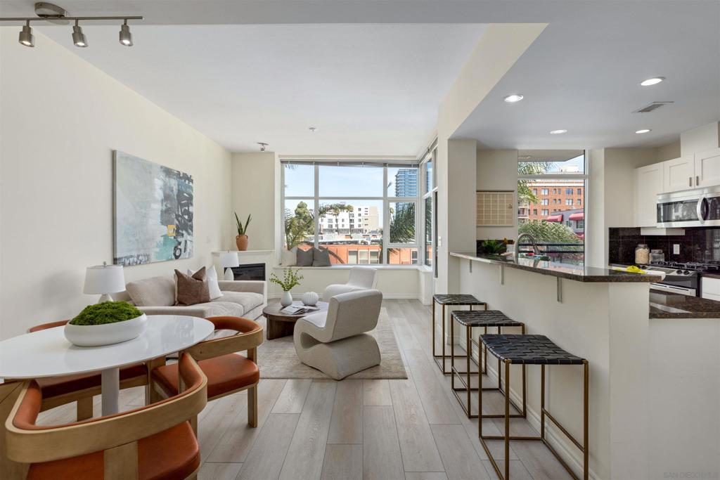 475 Redwood St 302