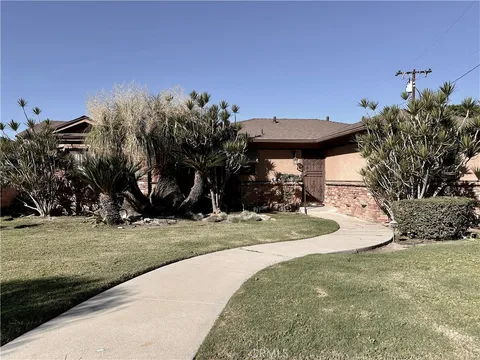 545 N 5th St, La Puente, CA 91744 - MLS#: AR25250561