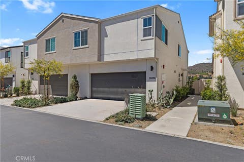 Photo of 35238 Blossom Pl, Fallbrook, CA 92028 (MLS # SW26033139)