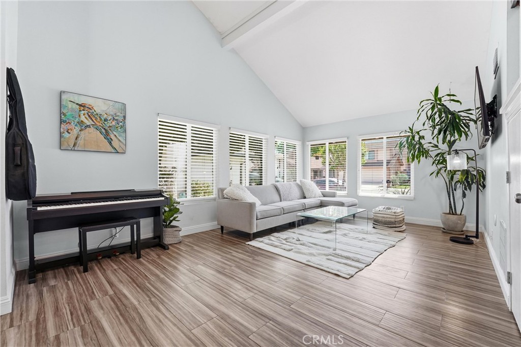 2257 Shadetree