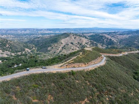 Tiny photo for 13730 Falcon Rd, Atascadero, CA 93422 (MLS # SC25265479)