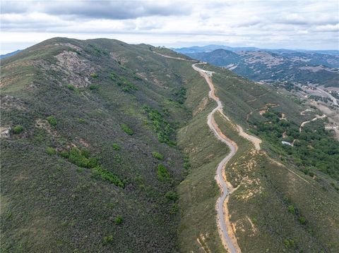 Tiny photo for 13730 Falcon Rd, Atascadero, CA 93422 (MLS # SC25265479)