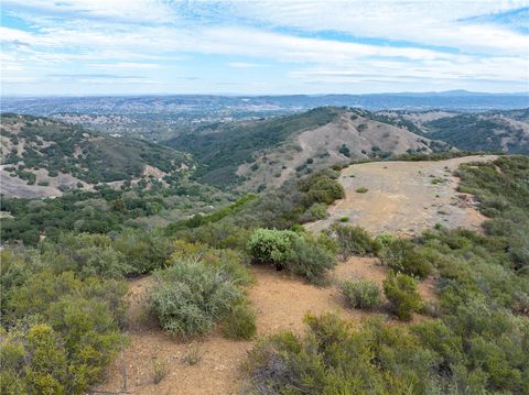 Photo of 13730 Falcon Rd, Atascadero, CA 93422 (MLS # SC25265479)