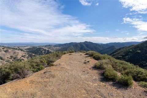 Tiny photo for 13730 Falcon Rd, Atascadero, CA 93422 (MLS # SC25265479)