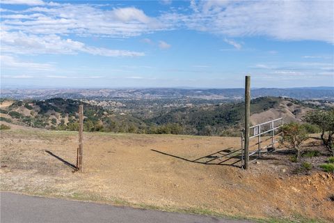 Tiny photo for 13730 Falcon Rd, Atascadero, CA 93422 (MLS # SC25265479)