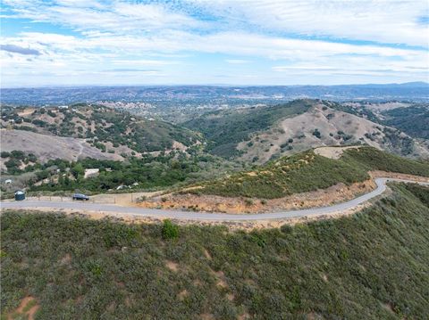 Tiny photo for 13730 Falcon Rd, Atascadero, CA 93422 (MLS # SC25265479)