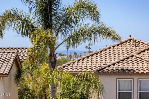 Tiny photo for 1315 Bayside Circle, Oxnard, CA 93035 (MLS # V1-39189)
