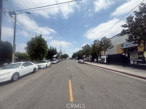 815 E 111th Place Los Angeles CA 90059