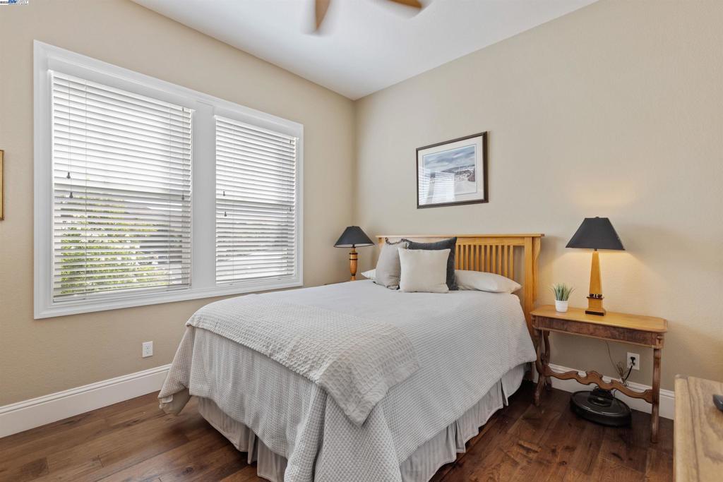 TRILOGY VINEYARDS - Residential