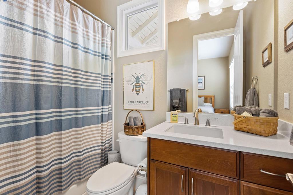 TRILOGY VINEYARDS - Residential