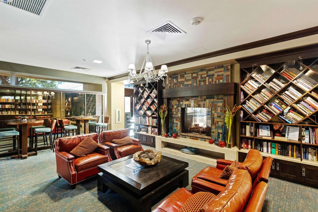 TRILOGY VINEYARDS - Residential