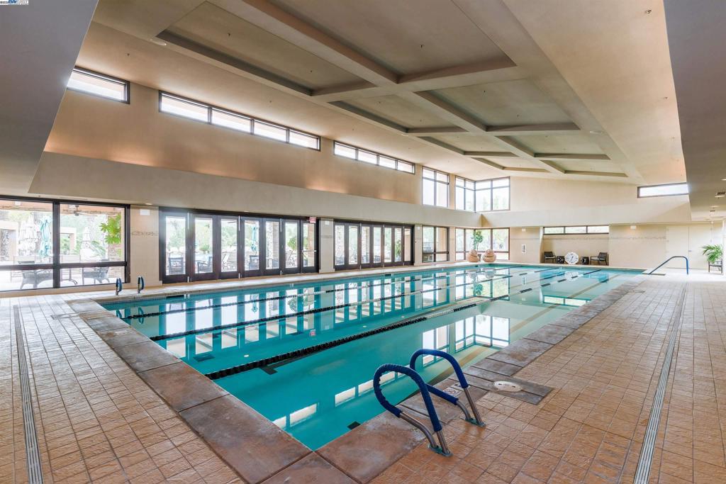 TRILOGY VINEYARDS - Residential