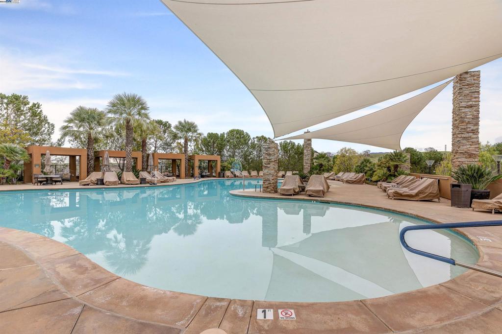 TRILOGY VINEYARDS - Residential