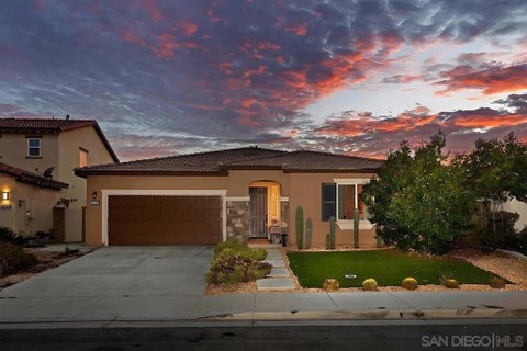 Photo of 34751 Ribbon Grass Way Way, Murrieta, CA 92563 (MLS # 260014189SD)