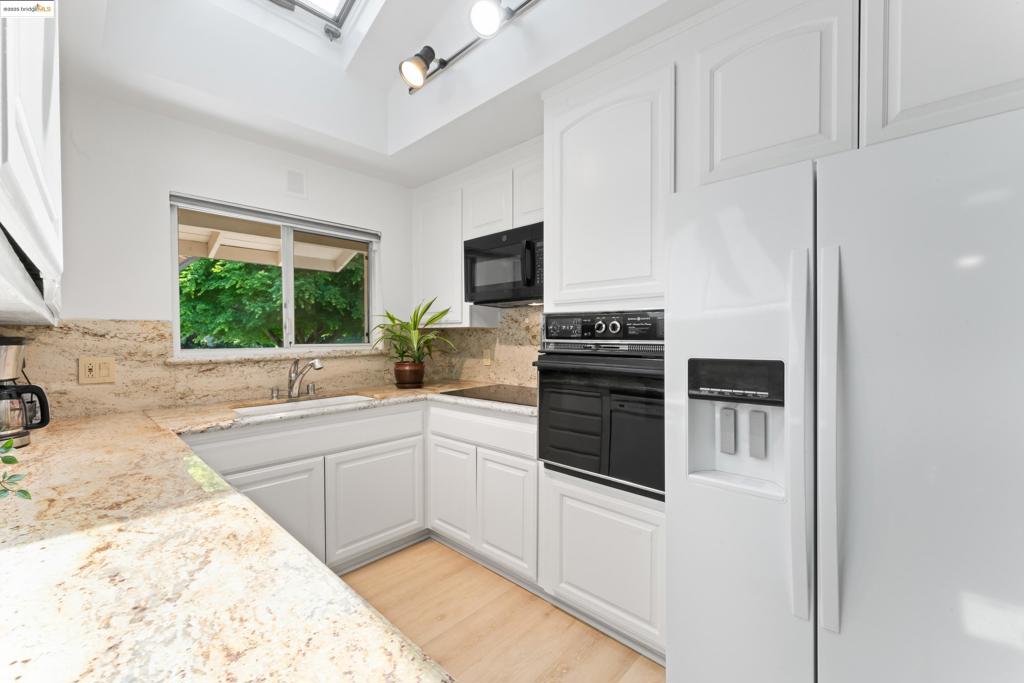 PINOLE VALLEY - Residential
