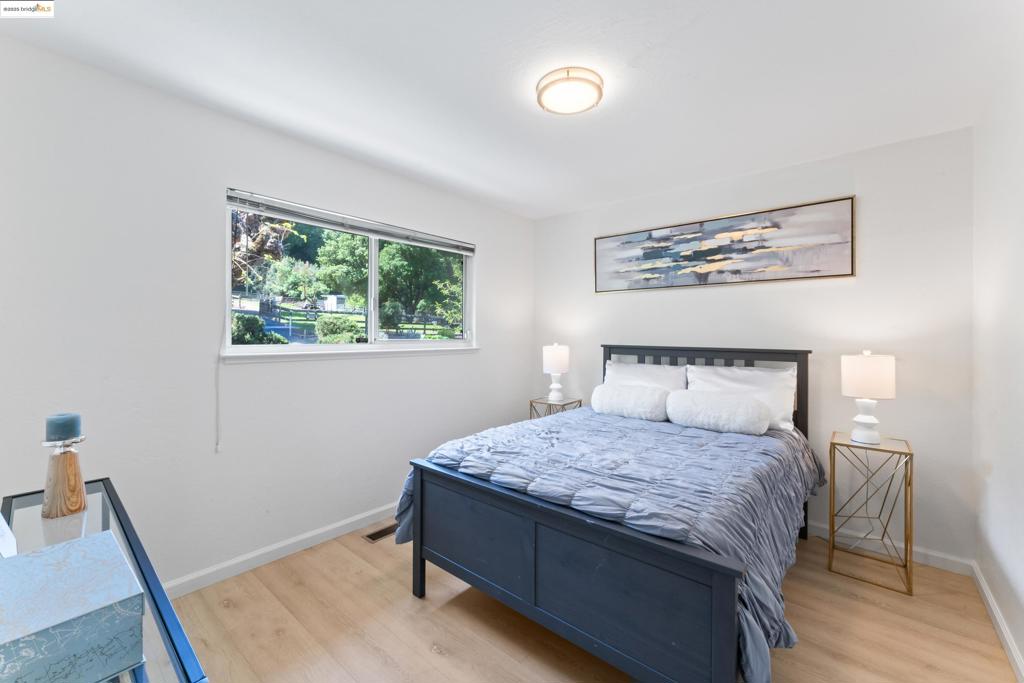 PINOLE VALLEY - Residential