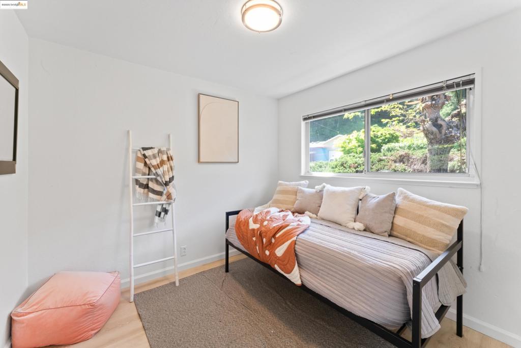 PINOLE VALLEY - Residential