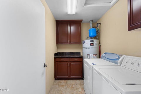 Tiny photo for 5160 Neptune Square, Oxnard, CA 93035 (MLS # V1-37236)