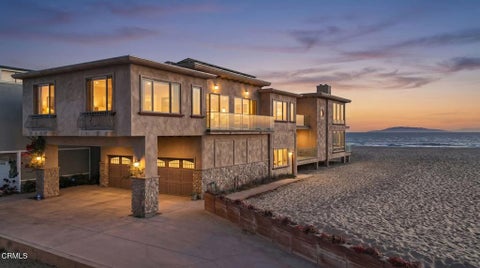 Photo of 5160 Neptune Square, Oxnard, CA 93035 (MLS # V1-37236)