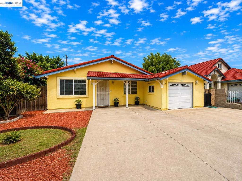 1307 Cathay Dr DR