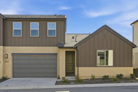 Photo of 12121 Paxton Way Way, San Diego, CA 92129 (MLS # 260008382SD)