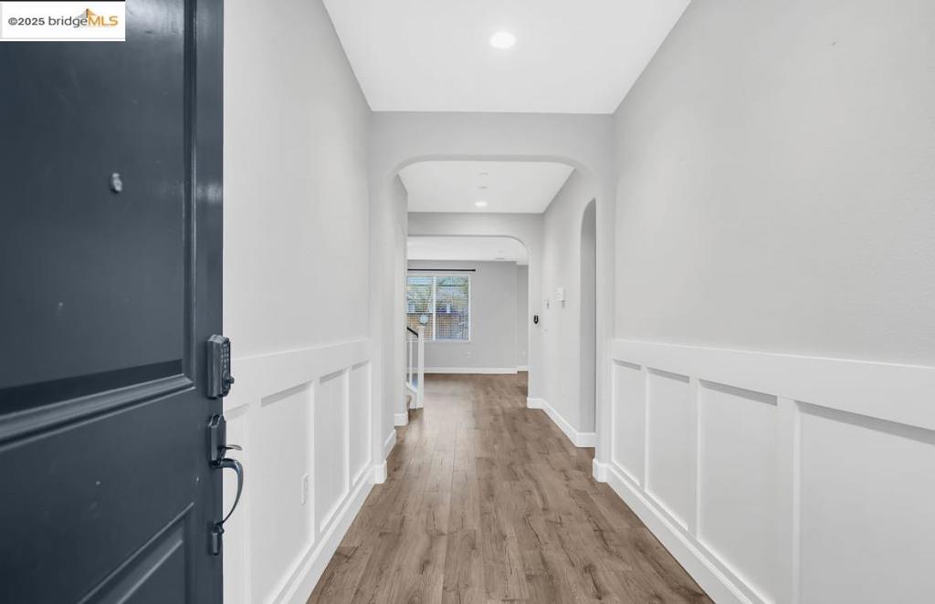 THE LAKES - Residential