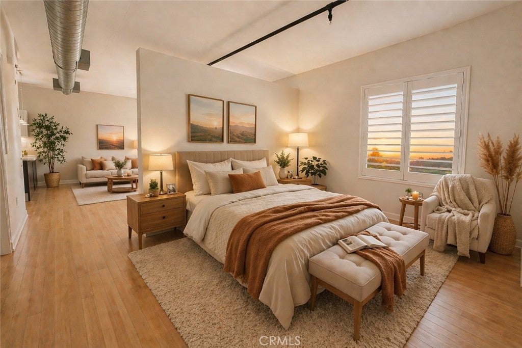 645 W 9th St, Los Angeles CA 90015