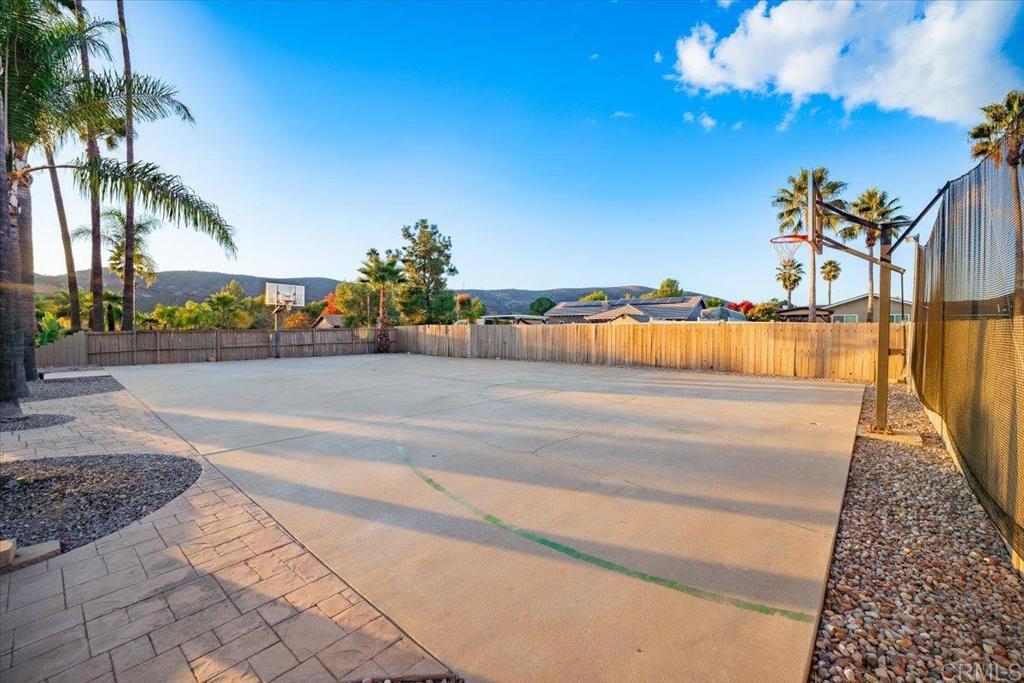 SD COUNTRY ESTATES - Residential