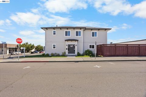 Photo of 47 47 N Second Street St, Rio Vista, CA 94571 (MLS # 41125879)