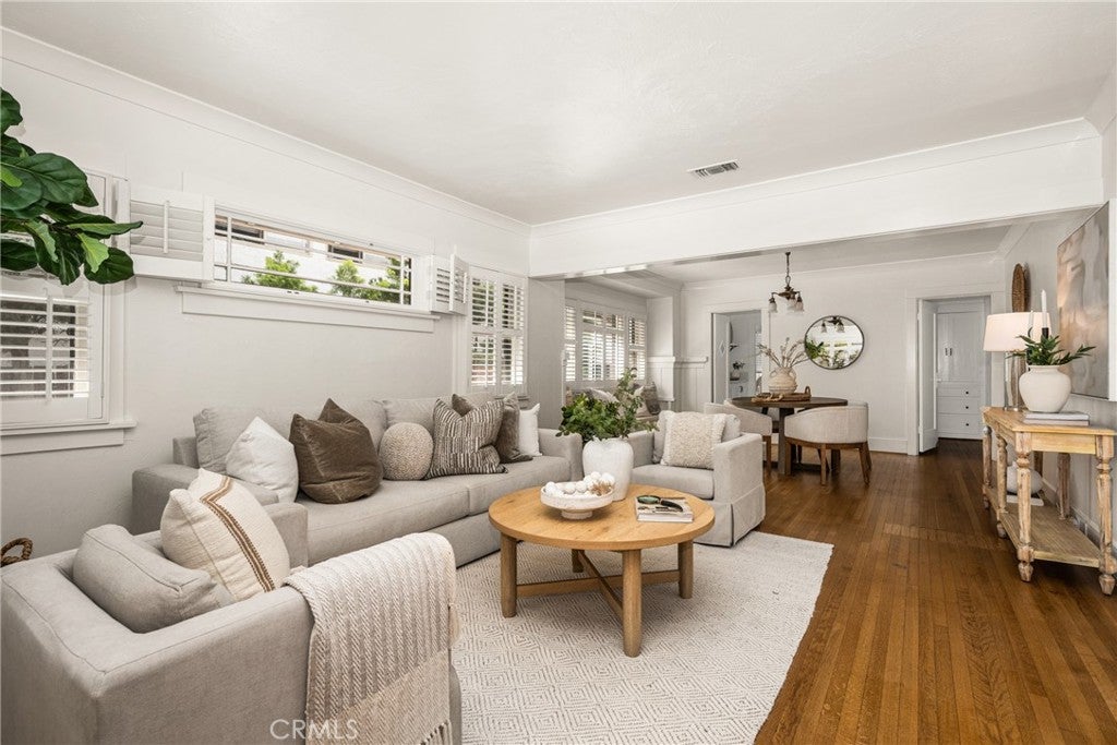 373 Gladys Avenue