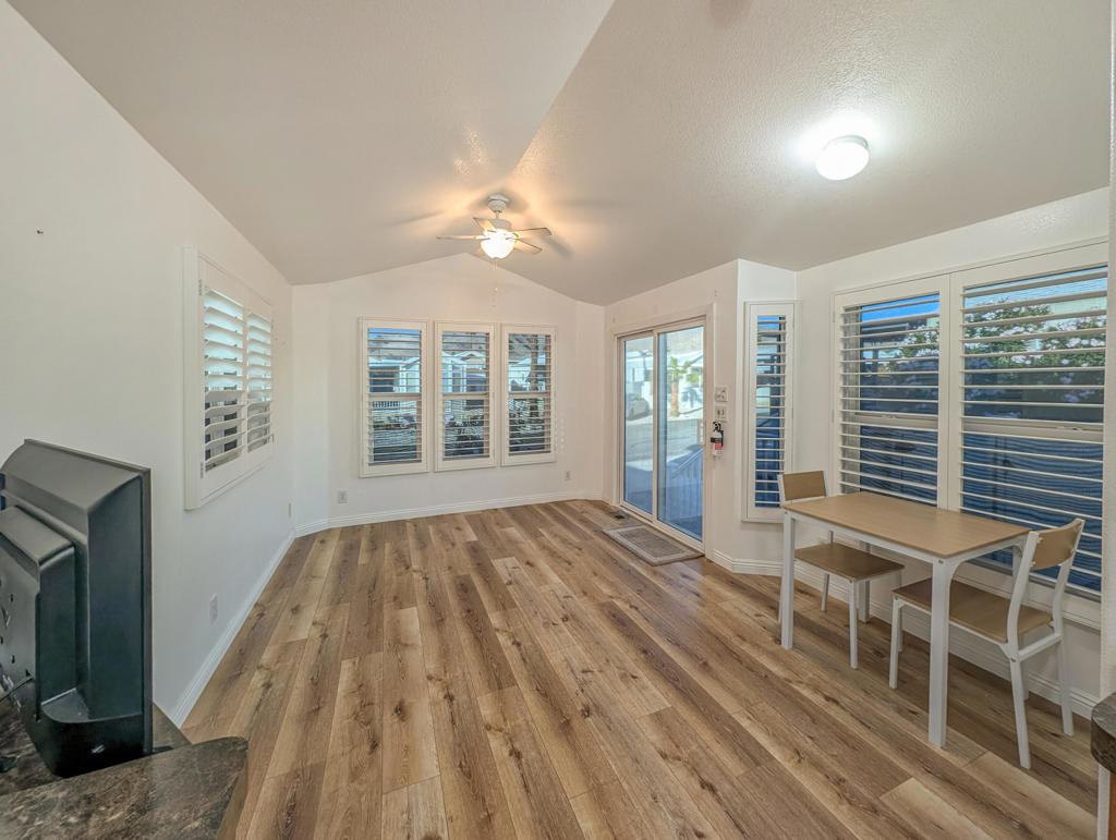 Not Applicable-1 - Manufactured In Park