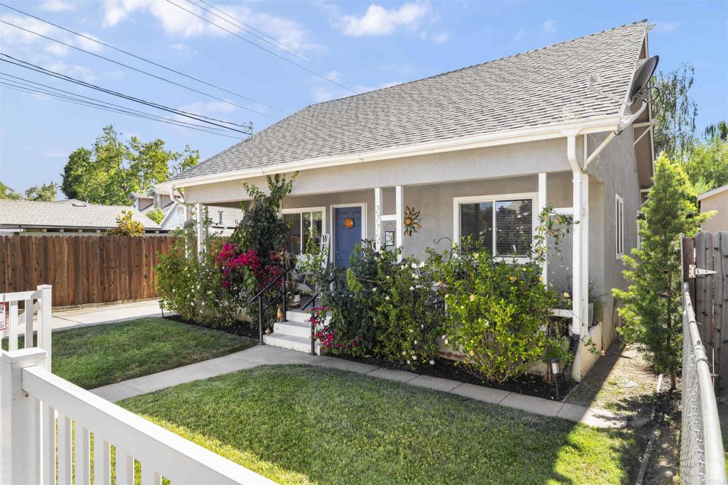 2776 Santa Clara Way